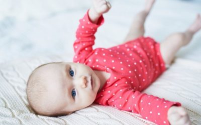 Wzmożone napięcie mięśniowe u niemowląt – objawy, przyczyny, leczenie, rehabilitacja